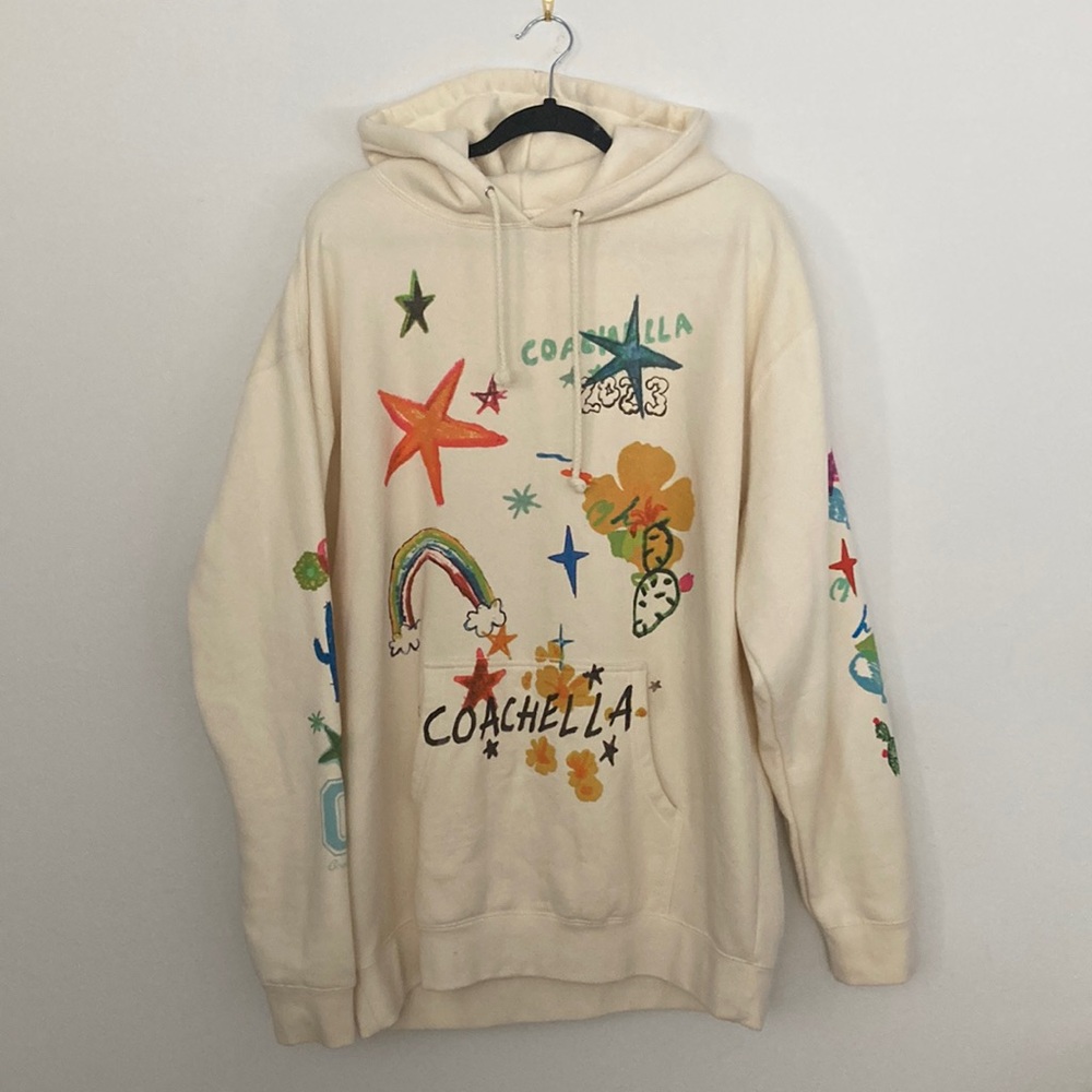 Super fun official Coachella hoodie (2023)!! Cute drawn graphics throughout.